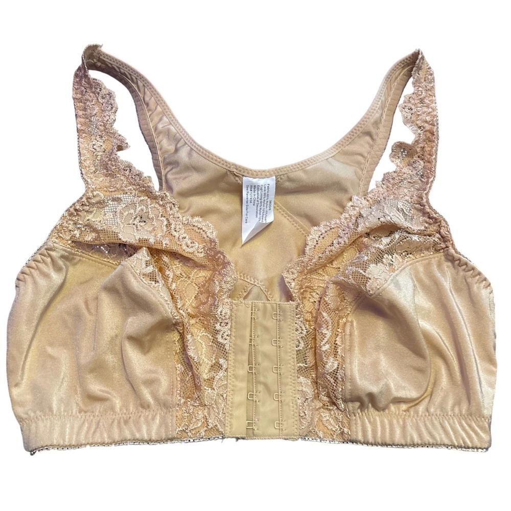 Beige Lace Front Closure Wirefree Full Coverage Full Figure Bra 38DD/E